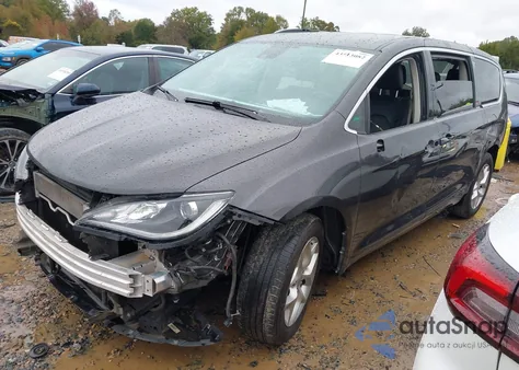 2020 Chrysler Pacifica Touring L Plus z USA, uszkodzony, nr VIN 2C4RC1EGXLR165753